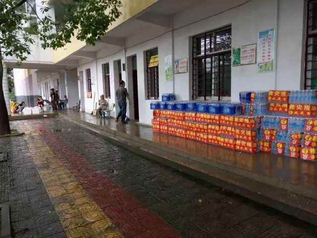 860063926934927497 860063926934927497